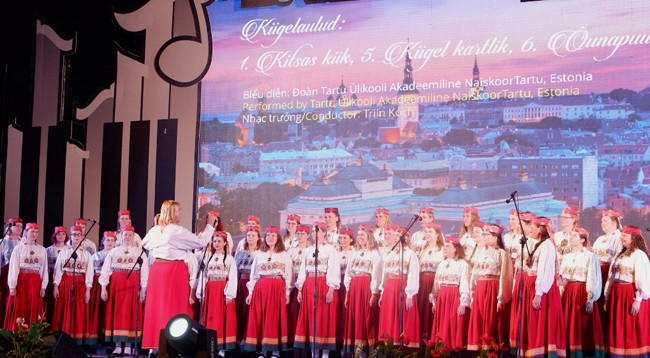 Хоровой коллектив Эстонии. Фото: kinhtenongthon.vn