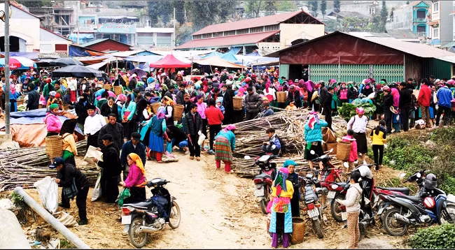 Колоритная ярмарка высокогорья Хазянга. Фото: Flickr Tamnguyen