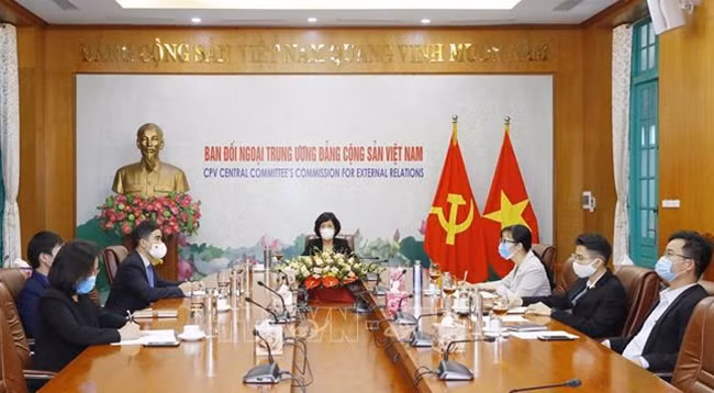 Делегация КПВ принимает участие в церемонии. Фото: VNA