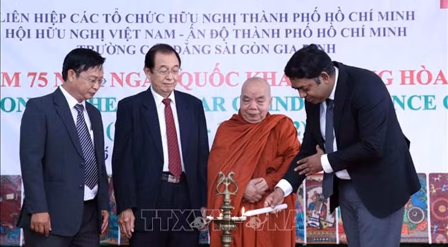 Участники церемонии празднования 75-летия независимости Индии, состоявшейся на днях в г. Хошимине. Фото: VNA