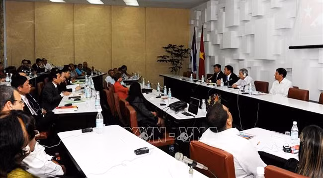 Общий вид семинара. Фото: VNA