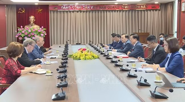 Общий вид приема. Фото: VNA