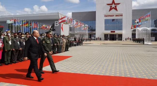 Премьер-министр России Михаил Мишустин и Министр обороны Сергей Шойгу на церемонии открытия. Фото: government.ru