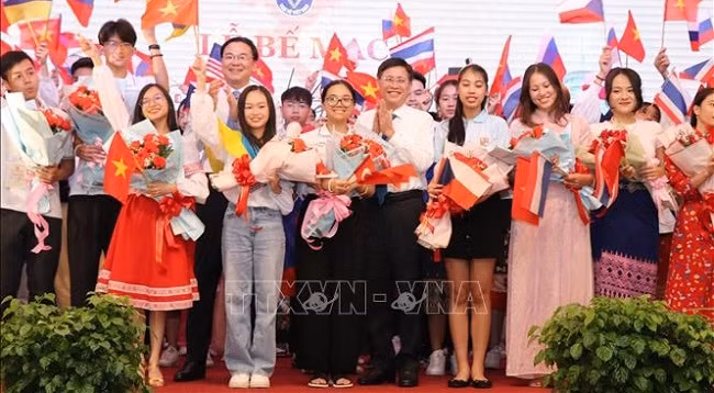 Участники лагеря. Фото: VNA