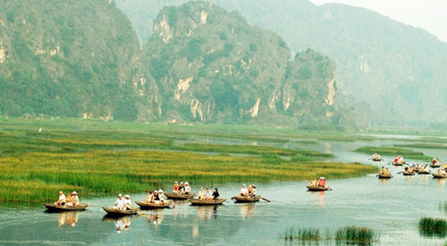 Лагуна Ванлонг находится в общине Жаван уезда Жавьен провинции Ниньбинь. Фото: dulichninhbinh.com.vn