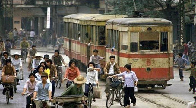 Ханойский трамвай стал символом спокойного столичного города в прошлое время. Фото: ttvn.vn