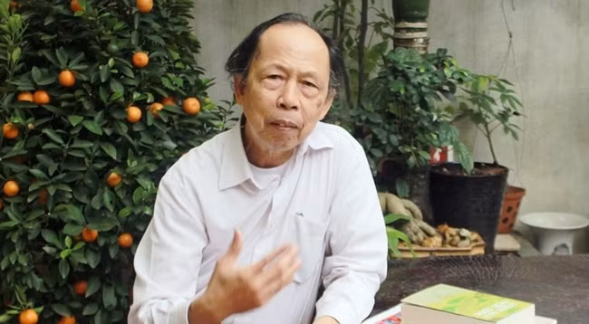 Писатель Нгуен Тхэ Куанг. Фото: Кхак Фе