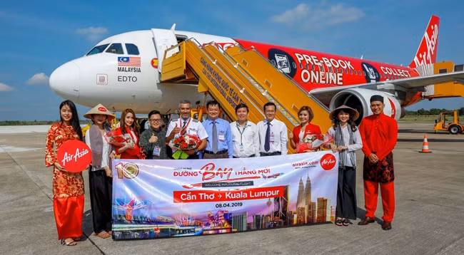 Это первый международный прямой рейс, соединяющий Кантхо и Куала-Лумпур. Фото: newsroom.airasia.com
