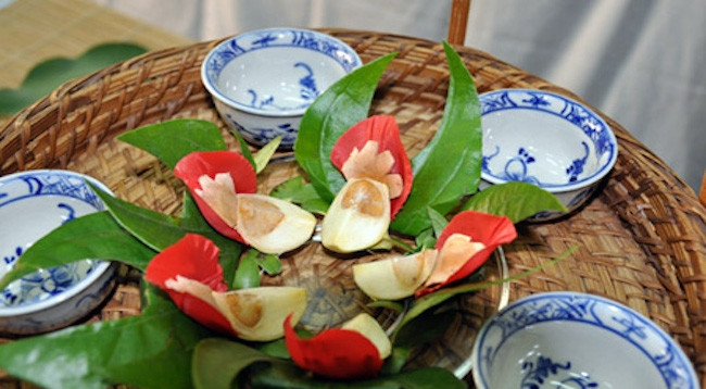 Куски бетеля в виде феникса. Фото: baothaibinh.com.vn
