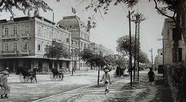 Кинотеатр «Гранд кафе» в отеле Метрополь. Фото: nld.com.vn