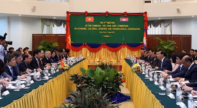 Общий вид сессии. Фото: МИД Вьетнама