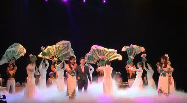 Ханойский оперный театр официально открыт ảnh 3