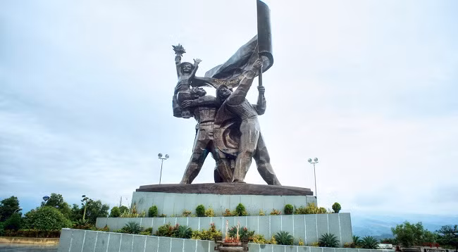 Исторические места, которые нельзя пропустить при посещении Дьенбьен ảnh 2