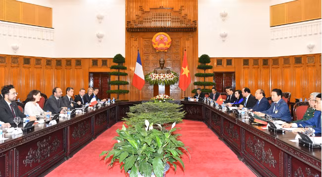 Вьетнам и Франция активизируют сотрудничество во многих областях ảnh 2 Вьетнам и Франция активизируют сотрудничество во многих областях ảnh 2