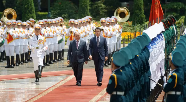 Вьетнам придает важное значение развитию отношений стратегического партнерства с Италией ảnh 1