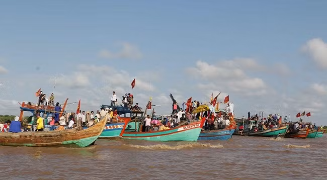 Уникальные традиционные фестивали в юго-западном регионе Вьетнама ảnh 4