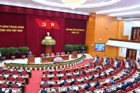 12-й пленум Центрального комитета Коммунистической партии Вьетнама XIII созыва открылся в Ханое.