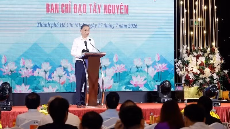 vna-potal-tong-bi-thu-chu-tich-nuoc-gap-mat-cuu-can-bo-cong-chuc-ban-chi-dao-tay-nguyen-8894660.jpg