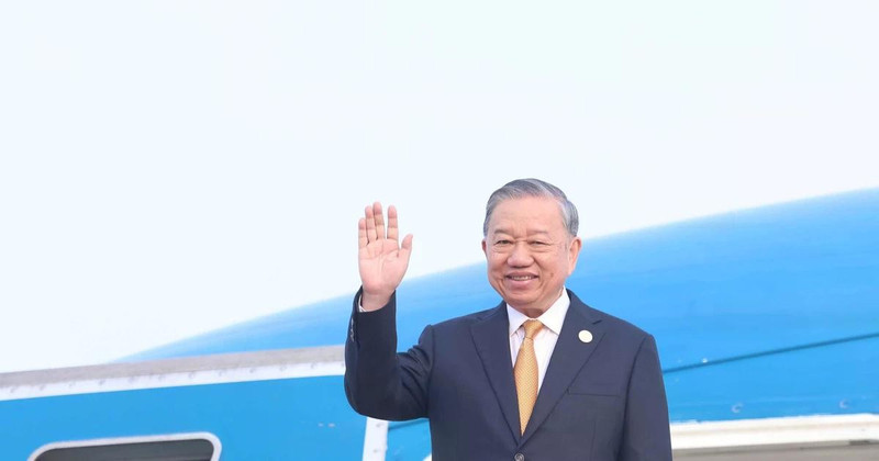 Генеральный секретарь ЦК КПВ То Лам.