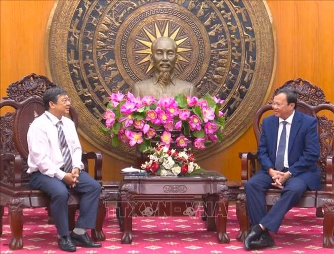 Председатель Народного комитета провинции Тайнинь Ле Ван Хан беседует с корреспондентом ВИА о выдающихся результатах социально-экономического развития провинции в 2025 году.