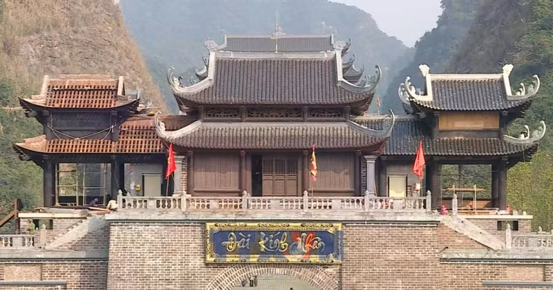 Путешествия в период Тэта обеспечили уверенный старт туристической отрасли Вьетнама в 2026 году