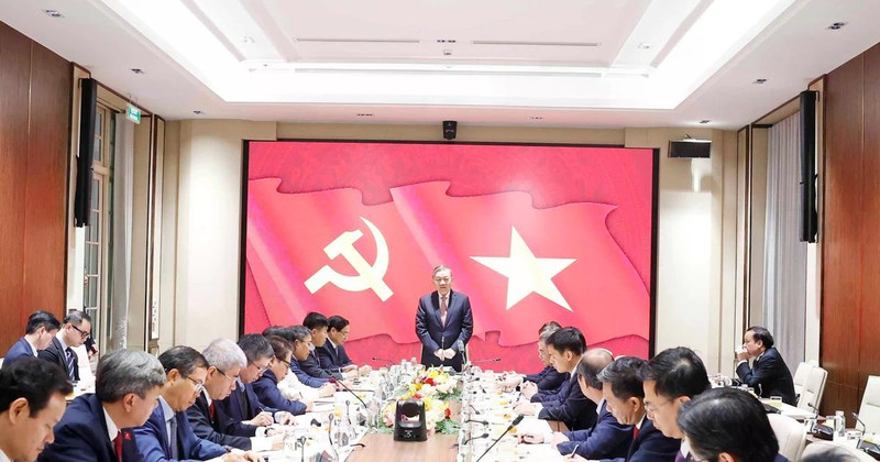 Общий вид рабочей встречи.