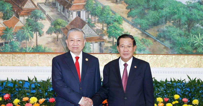 Генеральный секретарь То Лам провёл встречу с Самдечем Течо Хун Сеном