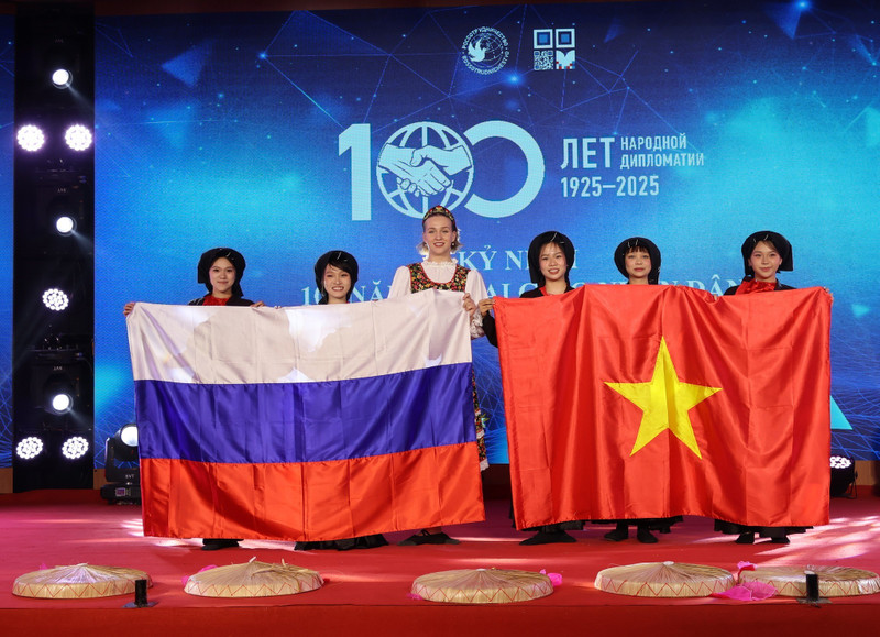 Празднование 100-летия народной дипломатии России в Ханое: прочные нити дружбы, соединяющие два народа
