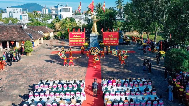 Общий вид торжеств в честь годовщины Победы при Нгокхой – Донгда в провинции Зялай. (Фото: nhandan.vn)