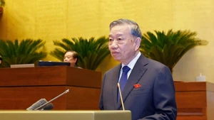 Генеральный секретарь выдвинул конкретные требования к сбору предложений и замечаний по проекту документов XIV съезда КПВ