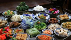 Праздничный стол Тэта трех регионов Вьетнама в ритме современной жизни
