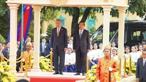 Торжественная официальная церемония встречи Генерального секретаря То Лама с государственным визитом в Королевство Камбоджа.