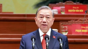 Генеральный секретарь ЦК КПВ То Лам