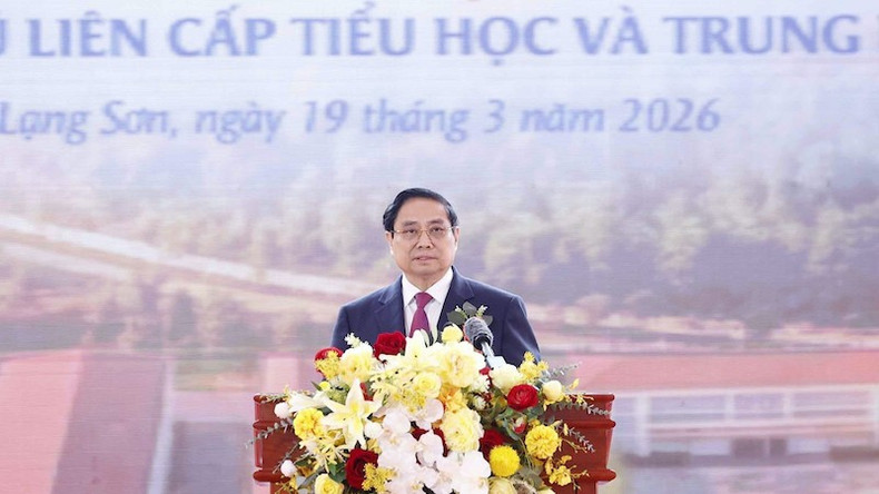 vna-potal-tong-bi-thu-va-thu-tuong-du-le-khoi-cong-dong-tho-dong-loat-cac-truong-noi-tru-lien-cap-bien-gioi-8650061.jpg