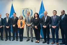 Участники встречи. Фото: baoquocte.vn