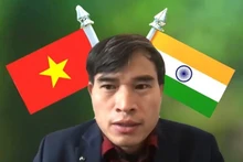 Торговый советник Посольства Вьетнама в Индии Буй Чунг Тхыонг выступает на вебинаре. Фото: ВИА