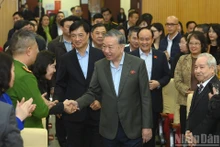 [Фото] Генеральный секретарь ЦК КПВ То Лам встречается с избирателями в Ханое