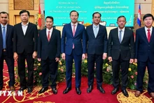 Рабочая делегация провинции Тэйнинь. Фото: ВИА