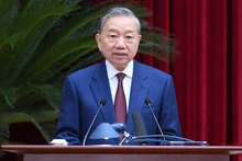 Генеральный секретарь ЦК КПВ То Лам выступает на мероприятии. Фото: Данг Кхоа