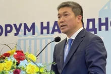 Председатель Союза обществ дружбы Вьетнама Фан Ань Шон выступает на закрытии форума. Фото: ВИА