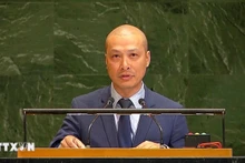 Посланник Нгуен Хоанг Нгуен, замглавы Постоянной миссии Вьетнама при ООН, выступает на конференции. Фото: ВИА
