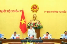 Председатель НС Чан Тхань Ман выступает на конференции. Фото: Зюи Линь