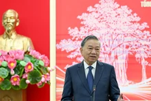 Генеральный секретарь ЦК КПВ То Лам выступает на встрече. Фото: Зюи Линь