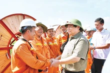 Интеллект и смелость – сквозь волны к большому морю