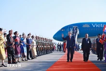 Церемония встречи Генерального секретаря ЦК КПВ То Лама и вьетнамской высокопоставленной делегации в аэропорту Ваттай. Фото: ВИА