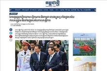 Газета Kampuchea Thmey Daily 19 августа опубликовала статью под заголовком: «Посол Вьетнама: Вьетнам и Камбоджа — хорошие братья как в войне, так и в мирное время». Фото: ВИА