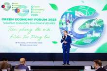 Председатель EuroCham Бруно Яспэрт выступает на форуме. Фото: EuroCham