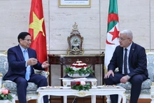 Премьер-министр Фам Минь Тьинь и Председатель Национальной народной ассамблеи Алжира Ибрагим Бугали. Фото: VGP