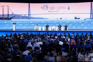 Общий вид пленарного заседания ВЭФ 2025. Фото: Суан Хынг