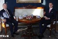 Генеральный секретарь ЦК КПВ То Лам и Президент Александр Стубб. Фото: ВИА